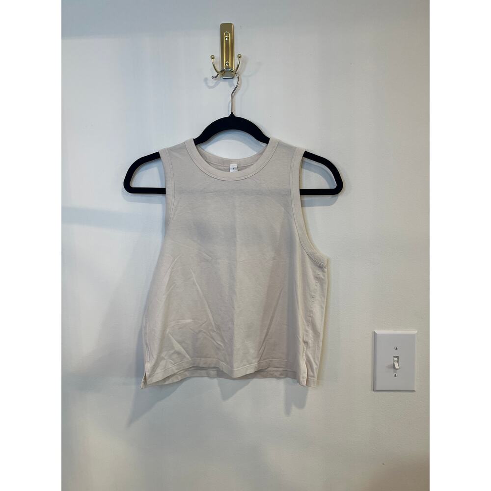 Lululemon Size 6 Cream Tank Top Athleisure Quiet Luxury Capsule Wardrobe